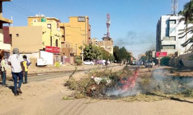 أسلحة محرّمة وجثث في الطرقات.. الخرطوم تختنق بالصمت الدولي