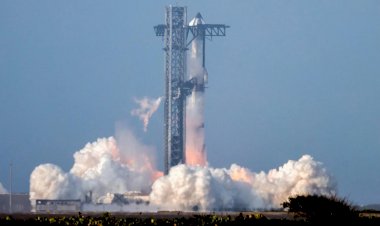 انفجار ستارشيب.. الحلم الذي احترق في سماء المريخ