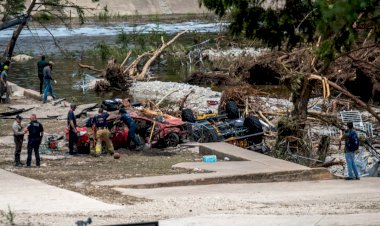 تكساس تغرق في الكارثة.. 78 قتيلًا بينهم 28 طفلًا والبحث مستمر عن المفقودين