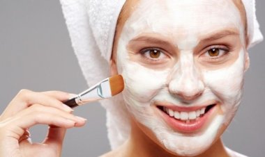 أفضل ماسكات طبيعية للعناية بالبشرة