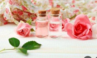 لـ ماء الورد العديد من الفوائد.. تعرف عليها