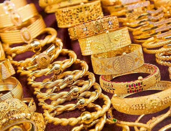 تحركات محدودة في أسعار الذهب في الدول العربية مع نهاية الأسبوع.. التفاصيل الكاملة