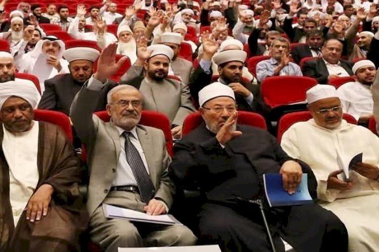 محللون: الاتحاد العالمي للإخوان خطر يهدد شباب تونس ويجندهم