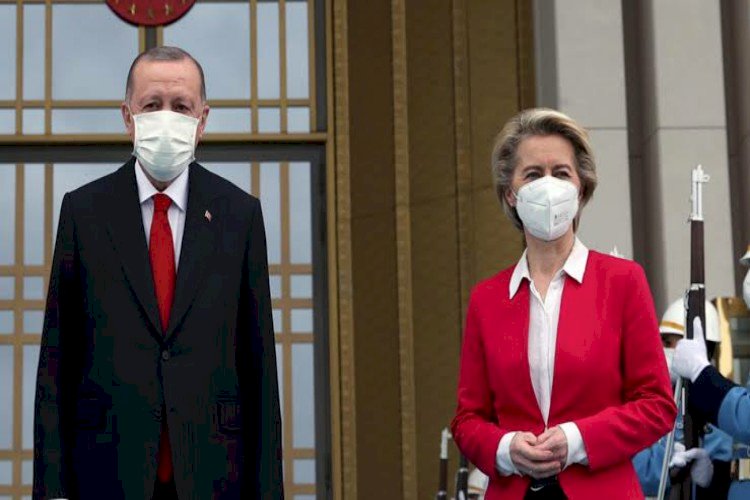 من هي رئيسة المفوضية الأوروبية التي أهانها أردوغان؟