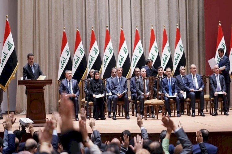 أسوشيتد برس: تكشف أكبر عملية فساد بدعم إيراني في العراق.. ما القصة؟