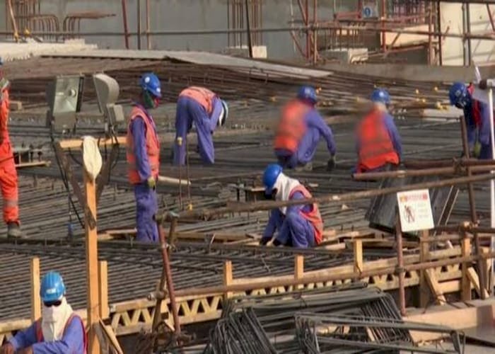 بعد إدانة وفاة عامل.. الفيفا يضع قطر في موقف محرج ويكشف وجهها الحقيقي