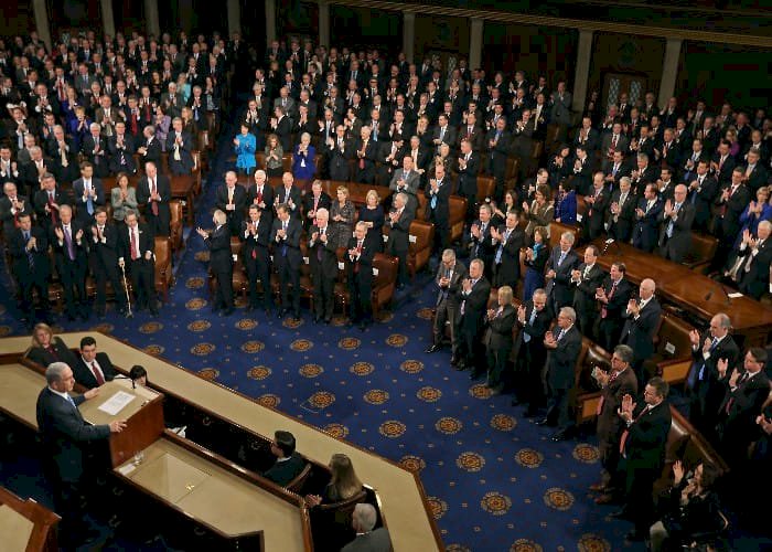 الكونجرس يحرج إدارة بايدن ويرفض التفاوض الأميركي السري مع إيران