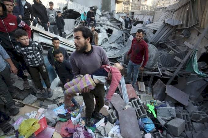 صرخات من رفح.. فلسطينيون يروون حكايات هروبهم من جحيم الشمال إلى لهيب رفح