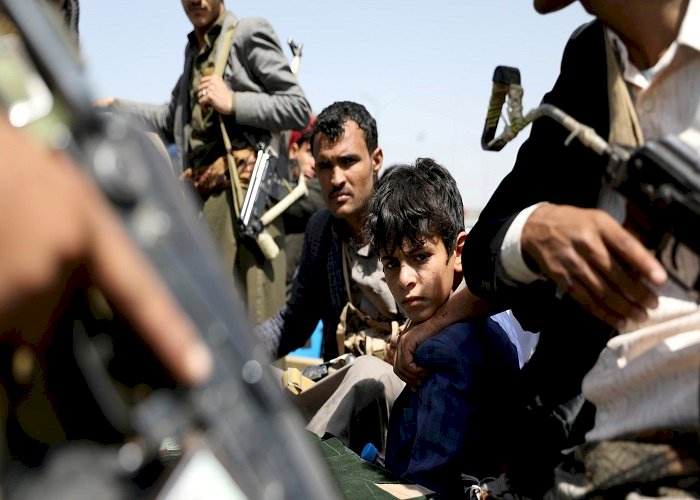 استراتيجية أمريكية خاطئة.. خطة شمولية أكبر لردع تهديدات الحوثي في البحر الأحمر