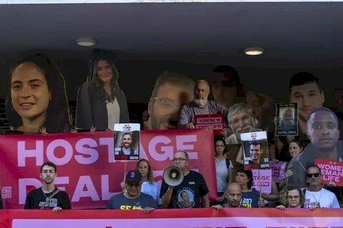 أسوشيتيد برس: اجتماعات الدوحة الفرصة الأخيرة لتجنب هجوم إيراني محتمل وإشعال حرب إقليمية