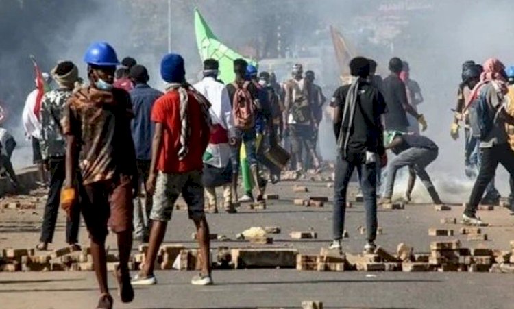 محللون سودانيون: البلاد تقترب من مرحلة الفوضى الشاملة إذا استمر التصعيد