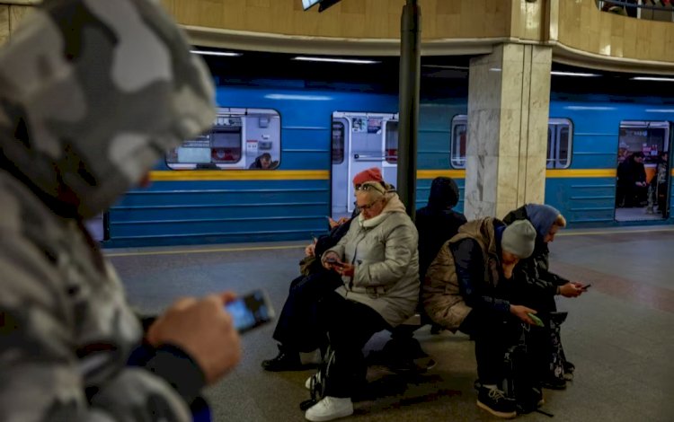 هجوم صاروخي روسي على كييف.. مقتل وإصابة مدنيين في أعنف غارة منذ أسابيع