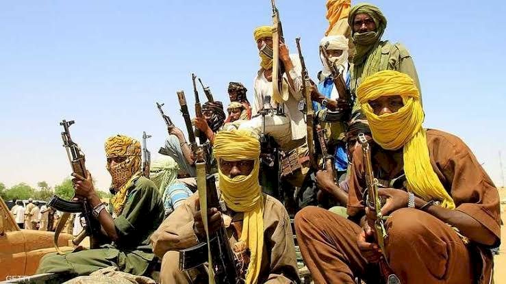 صراع الجنرالات ودموع النازحين.. من يدفع الثمن في دارفور؟