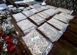 الكبتاغون بين فكي حزب الله وإيران.. ضربة جديدة على خط التهريب