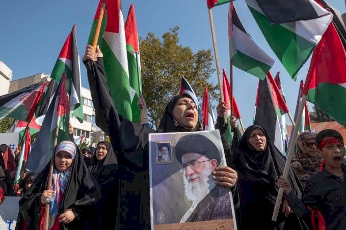 محلل دولي: خطر الحرب الشاملة بين إيران وإسرائيل يهدد الاستقرار العالمي ويستدعي تحركًا عاجلًا