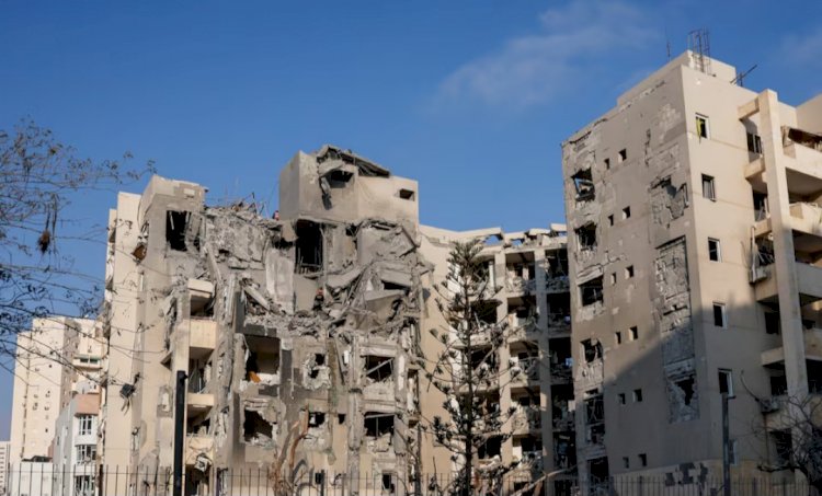 ترامب يتهم إسرائيل وإيران بانتهاك وقف إطلاق النار ويهدد تل أبيب بلهجة حازمة