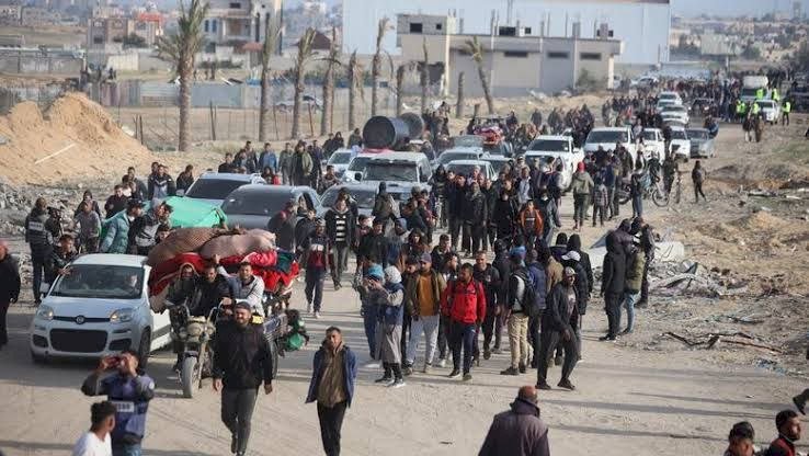 مستشار الرئيس الفلسطيني : شعبنا ينتظر هدنة حقيقية تضع حدًا لمعاناته الإنسانية في غزة