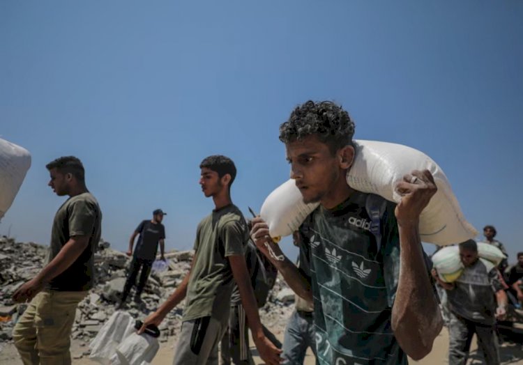 بعد استئناف إدخال المساعدات.. غزة ما تزال تعاني الجوع وإسرائيل تخدع العالم مجددًا 