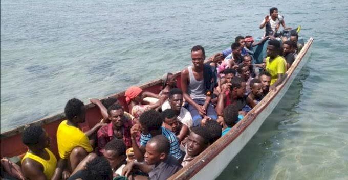 باب المندب ممر الجثث الطافية.. غرق عشرات المهاجرين الأفارقة على سواحل اليمن