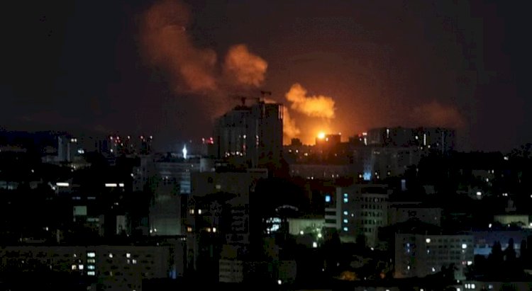 بوتين يتحدى ترامب.. صواريخ روسية تهز أوكرانيا مع انتهاء مهلة السلام