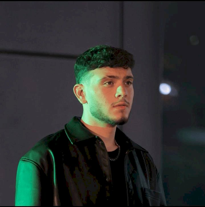 من اللجوء إلى النجومية.. حكاية الفنان الشامي