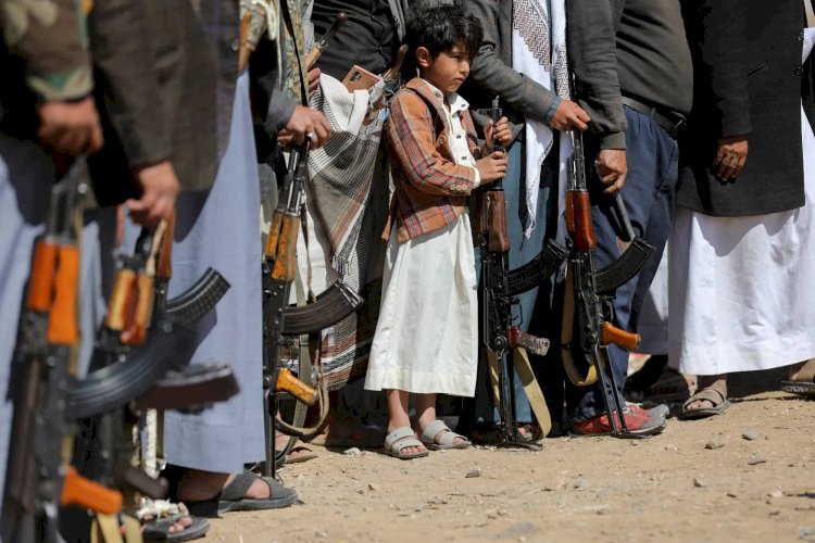 يمنيون.. بوادر تحركات قبلية ضد الحوثيين في الحديدة تشعل الشرارة الأولى للتغيير