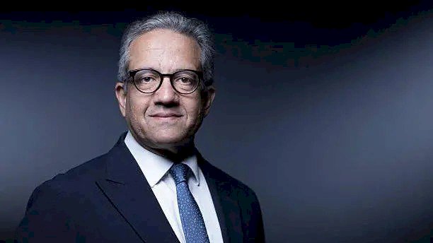 من هو خالد العناني الذي صنع التاريخ بوصوله إلى رئاسة اليونسكو؟