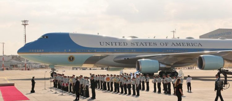 ترامب يصل إلى إسرائيل في زيارة خاطفة تستغرق أربع ساعات قبيل قمة شرم الشيخ